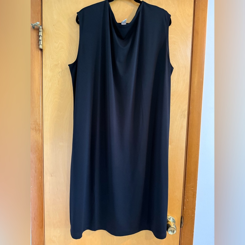 H&M Black Sleeveless Midi Dress